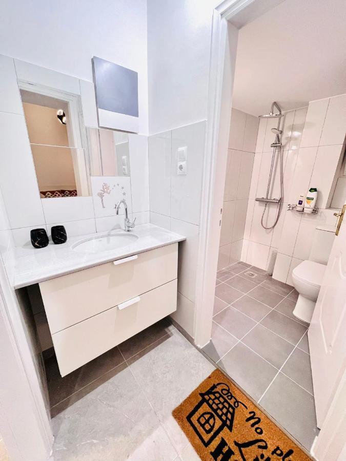 Sky Inn With Great Location Wonderful Acropolis View In Neos Kosmos Atenas Exterior foto