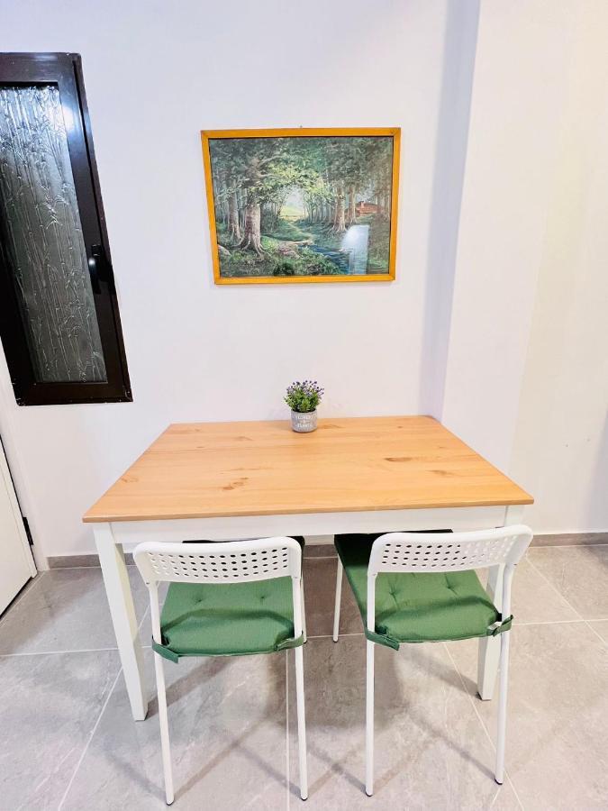Sky Inn With Great Location Wonderful Acropolis View In Neos Kosmos Atenas Exterior foto
